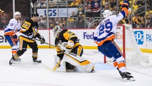 Нью-Йорк Айлендерс выигрывают и Питтсбург Пингвинз 3-0