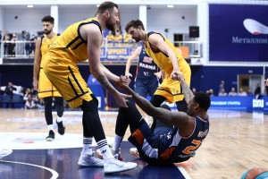 Химки победили Парму